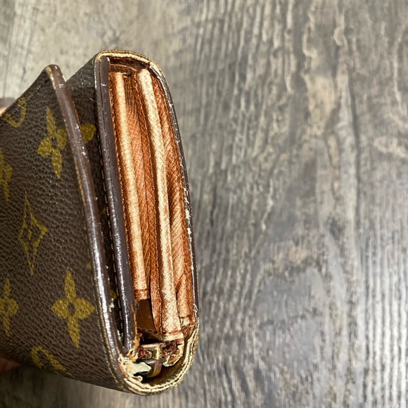 LOUIS VUITTON Monogram Porte Monnaie Billets Tresor Bifold Wallet - Picture 8 of 11